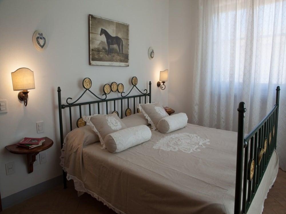 Appartamenti Agriturismo La Canonica Чертальдо Экстерьер фото